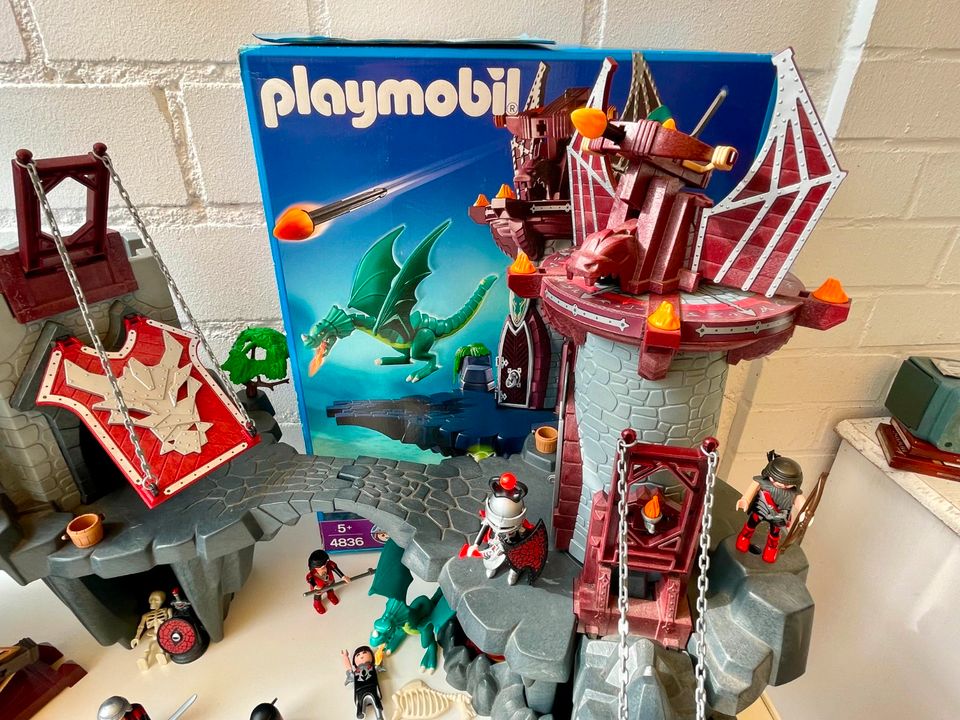 Playmobil 4835 Große Drachenburg, Drache (4838) und Turm in Hamburg