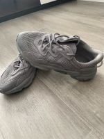 adidas ozweego neu größe 38 2/3 Nordrhein-Westfalen - Troisdorf Vorschau