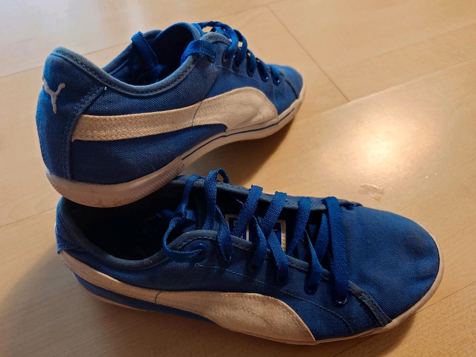 PUMA Schuhe Stoff Damen blau weiß Gr. 39 Sneaker Stoffschuhe in  Baden-Württemberg - Herrenberg | eBay Kleinanzeigen ist jetzt Kleinanzeigen