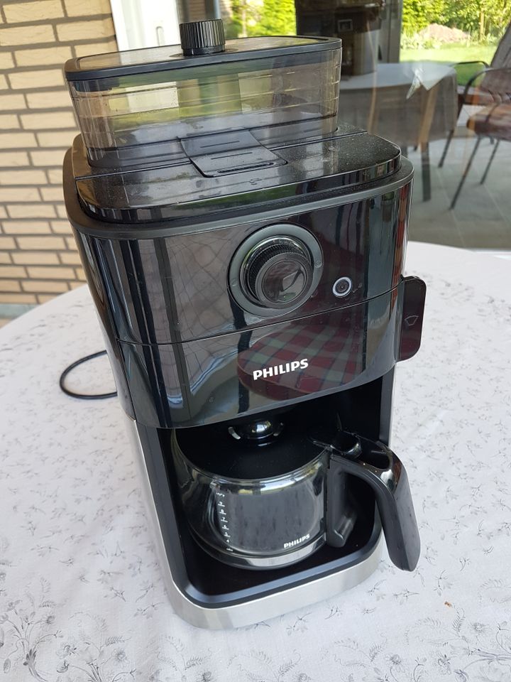 Philips Kaffeemaschine mit Mahlwerk in Oelde