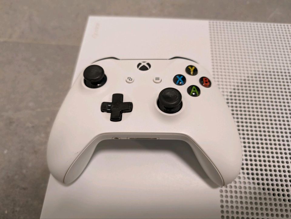 Xbox one S in Nörvenich