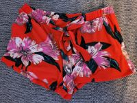 NEU Shortie Damen Shorts M Hotpants rot Blumen 38 Bayern - Würzburg Vorschau