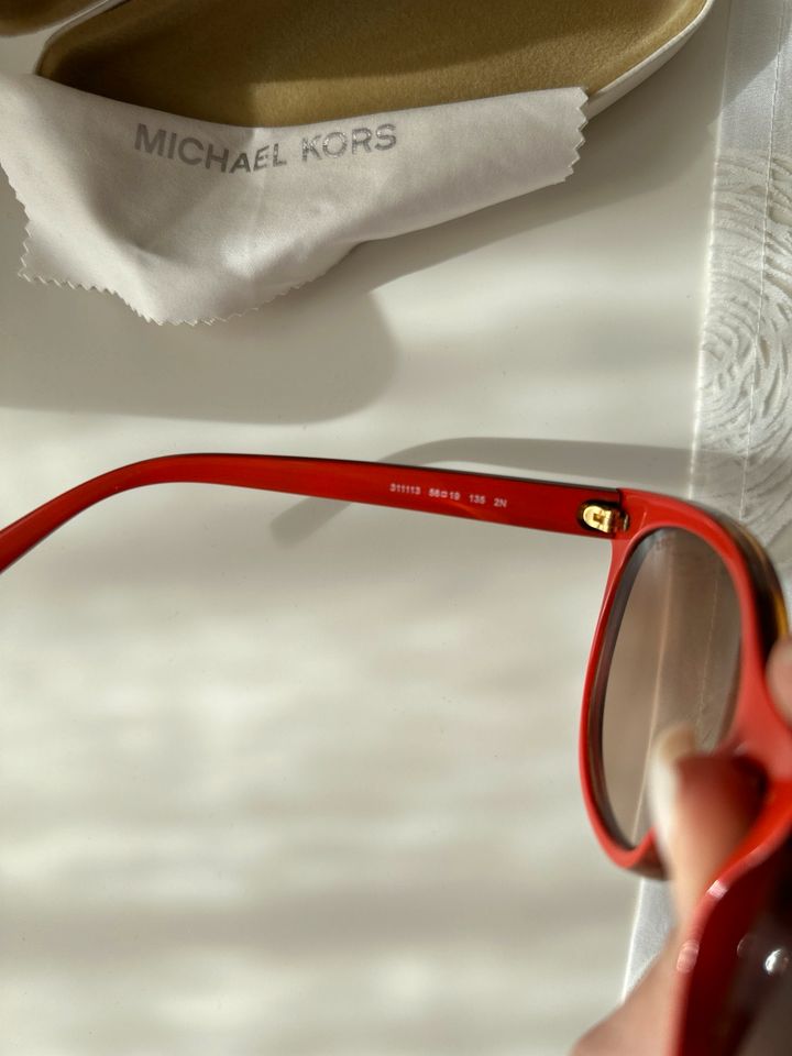 Michael Kors Sonnenbrille in München