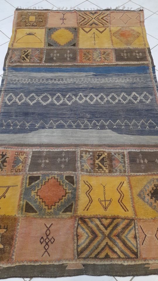 Handgeknüpfte Teppiche Vintage aus Marokko beste Qualität Uniikat in Köln