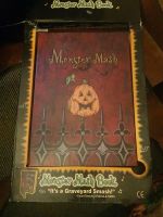 SUCHE :  Monster Mash Book Halloween Gesang Musik Tanz Bayern - Essenbach Vorschau
