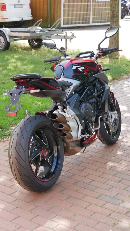 MV Agusta Brutale 800 RR in Syke