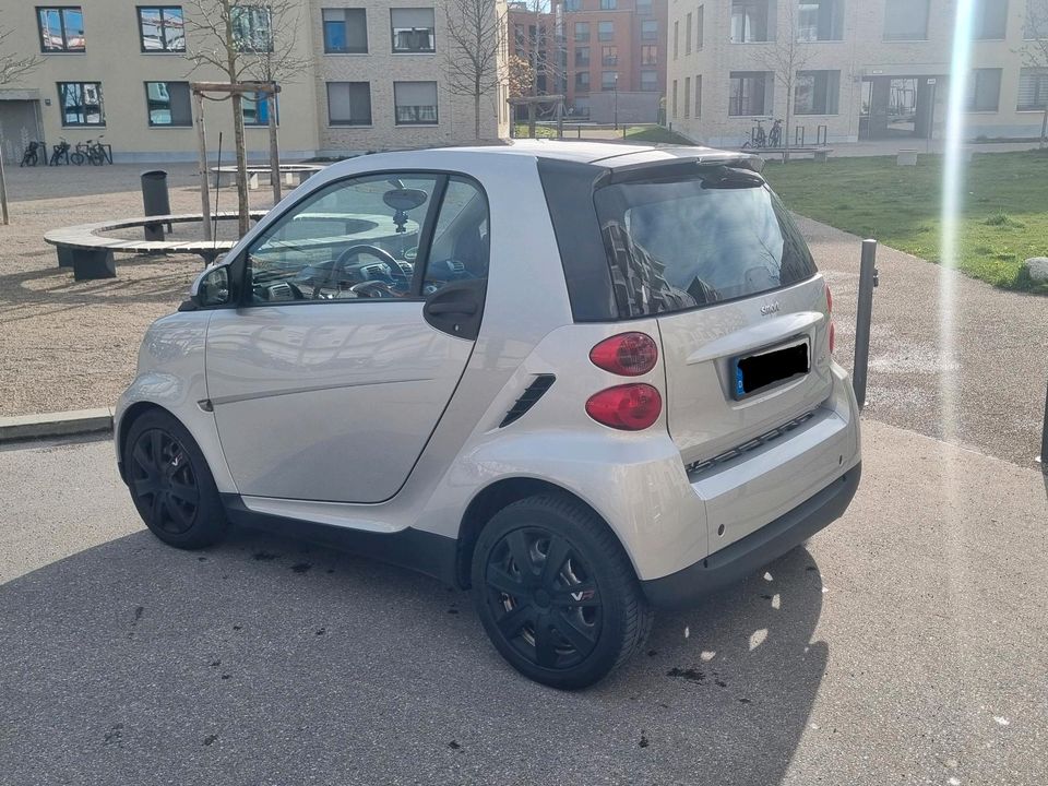 Smart ForTwo 451 1.0 MHD Limited Silver - Service und Tüv neu in München