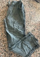 Stretchhose Schlupfhose grün Größe M/L New Collection Nordrhein-Westfalen - Niederkassel Vorschau