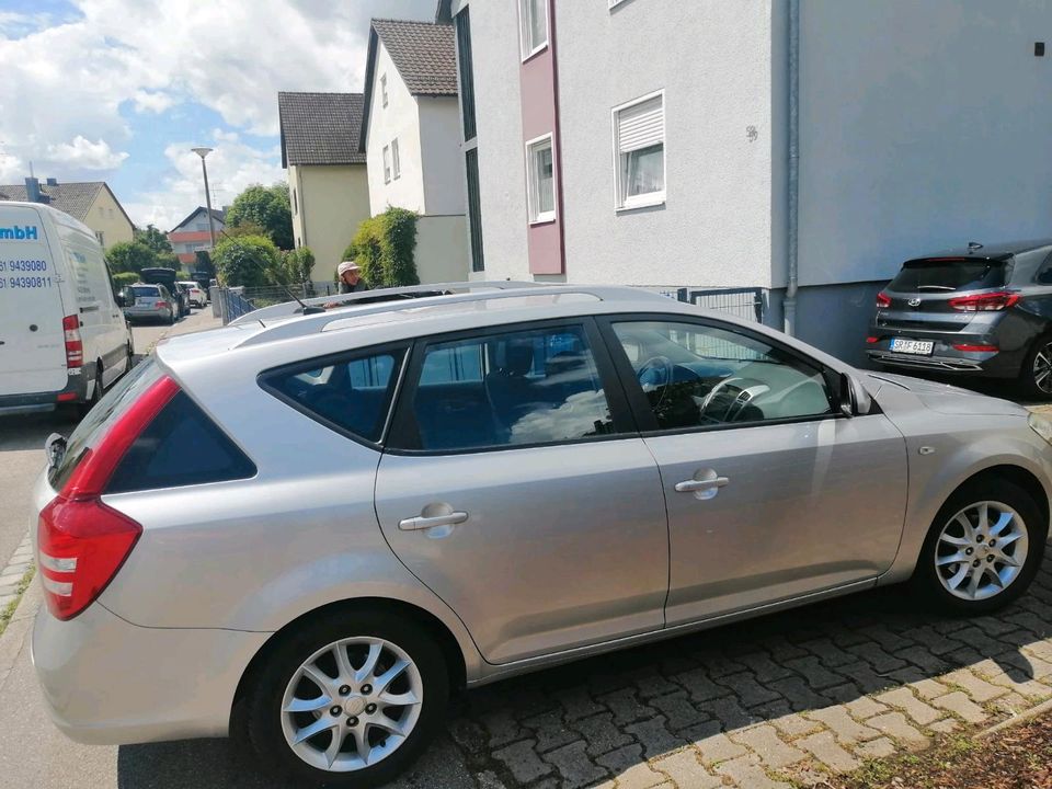 Kia ceed 1.6 Liter neu tüv in Straubing