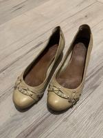 Pumps/Halbschuh mit kleinem Absatz - Venturini - Gr. 40 Bayern - Kempten Vorschau