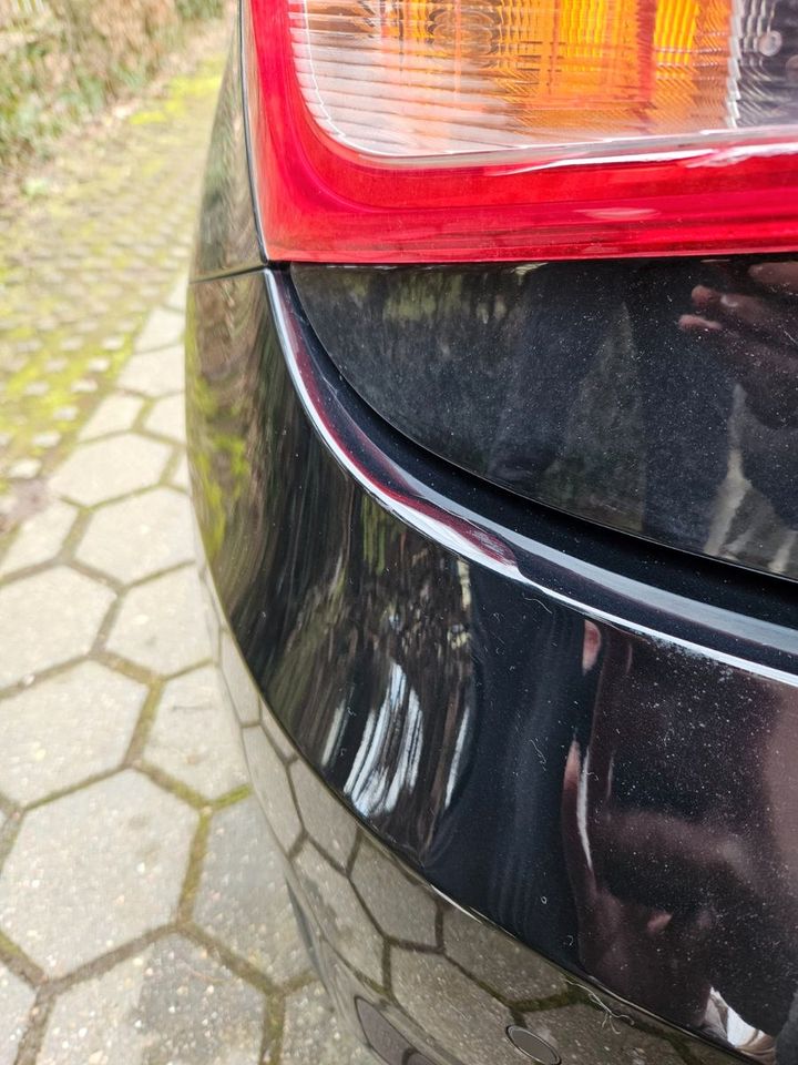 Audi A1 1.4 TDI Sportback schwarz in Bielefeld
