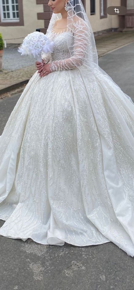 Brautkleid. Hochzeit Kleid in Wesel