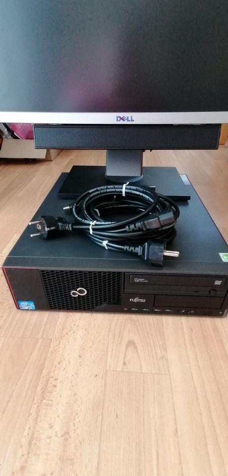 PC Fujitsu E700 E90+ 22 Zoll Monitor Dell P2210 + Speaker AX510 in Obernburg