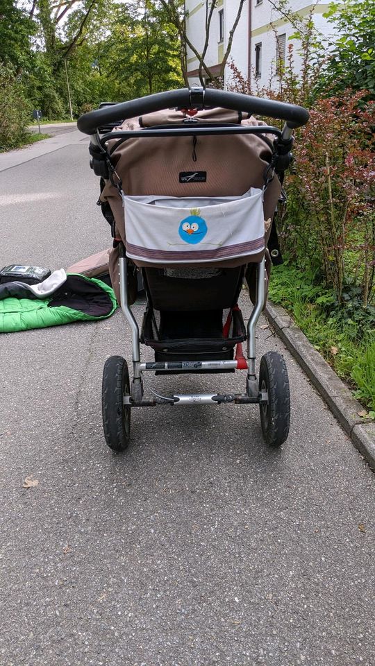 Kinderwagen/Buggy komplett mit Wanne: TFK Joggster Twist in Landshut
