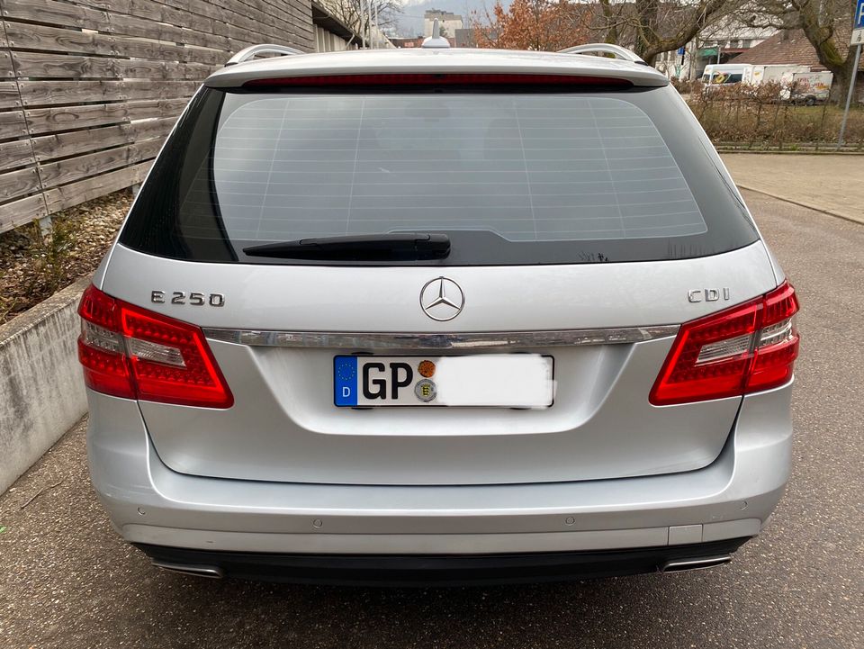 Mercedes E250 T CDI S212 Avantgarde 7G + AMG Paket + in Geislingen an der Steige