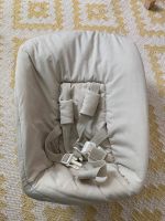 Stokke Tripp Trapp Babyschale Newborn Set  inkl. Gleiter Niedersachsen - Lüneburg Vorschau