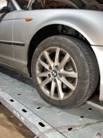 Bmw e46 Alufelgen Allwetter 205/55R16 94V Reifen Continental Nordrhein-Westfalen - Weilerswist Vorschau