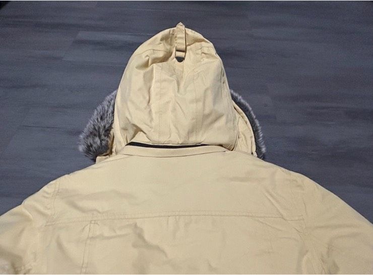 KangaROOS Damen Daunenjacke Parka Gr 38 / M mit Kapuze in Edewecht