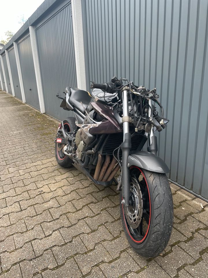 Yamaha XJ6 N RJ19 - Unfall in Essen