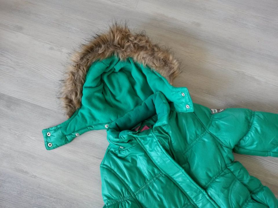 Mädchen Kleinkind Winterjacke Kapuze Fell grün 98 104 neu Etikett in Bräunlingen