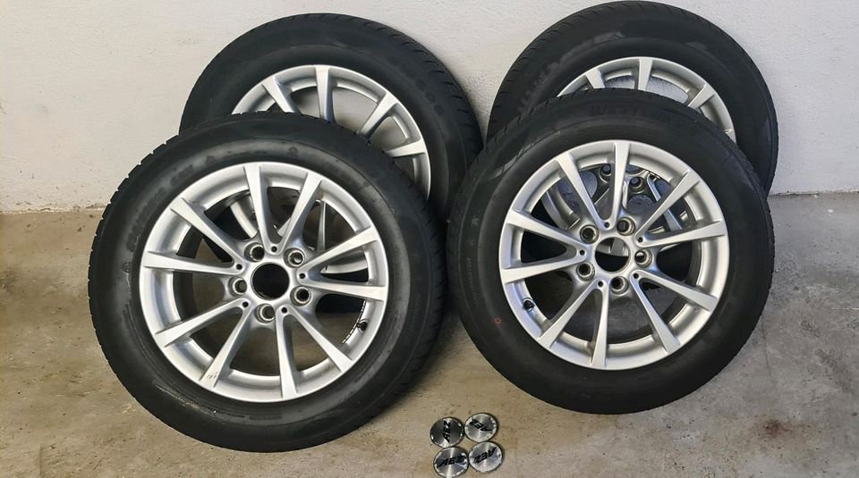 Original BMW Felgen mit Winterreifen  205/60R16 in Aalen