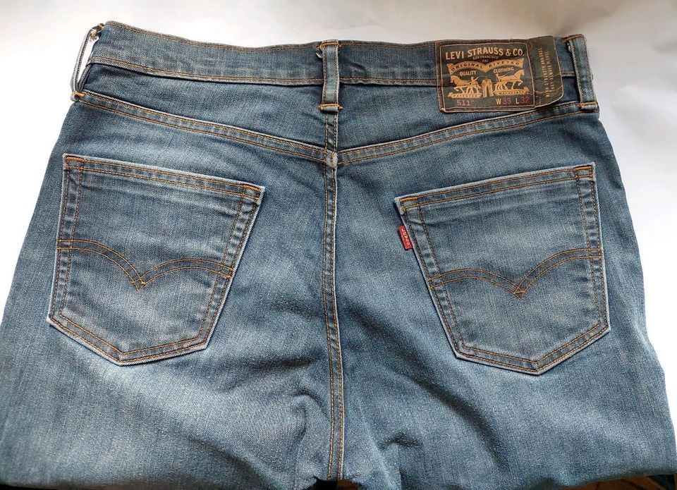 Levis Levi Strauss 511 W33 L32 Jeans Hose Levi's in Fürstenfeldbruck