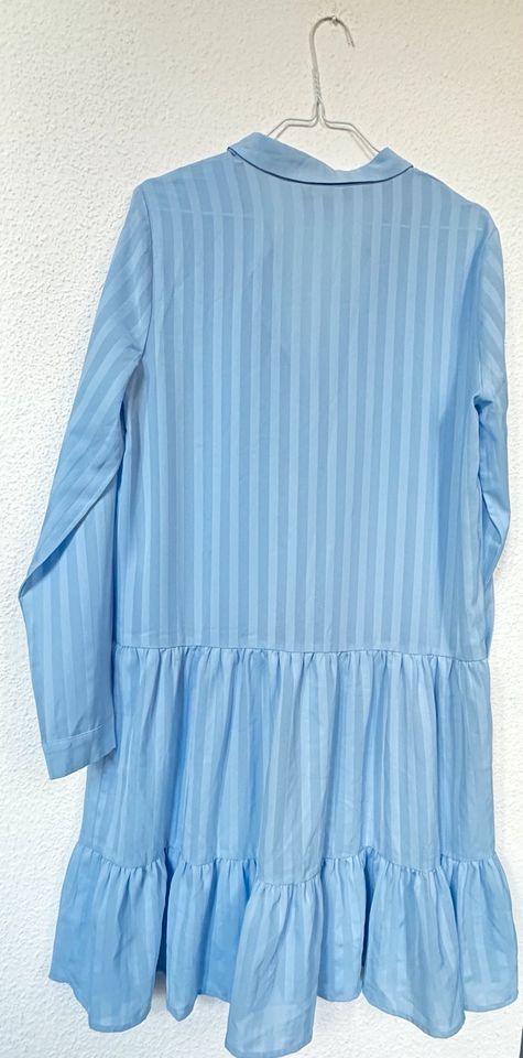 Ichi lockeres Kleid BlusenKleid Gr. S langarm hellblau gestreift in Berlin