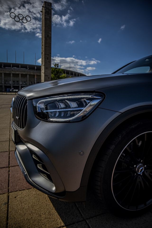 Mercedes-Benz GLC 63 S AMG Coupé 2021 mieten Berlin SUV Sportwagen Hochzeitsauto in Berlin