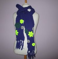 Lila Schal mit Neon Blumen, Hand gestrickt, neu, Handmade Bayern - Traunstein Vorschau