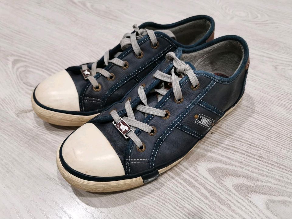 Mustang Winter Schuhe Sneaker 39 gefüttert warm blau leder in Thüringen -  Oldisleben | eBay Kleinanzeigen ist jetzt Kleinanzeigen