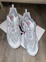 Nike Air 270 react neutral grey university red  leoOVP Größe 44,5 Bayern - Schnelldorf Vorschau