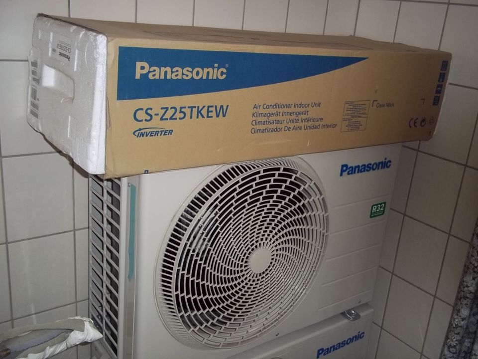 Neue hocheffiziente Panasonic Split Klima Wärmepumpe Außeng. A+++ in Warburg