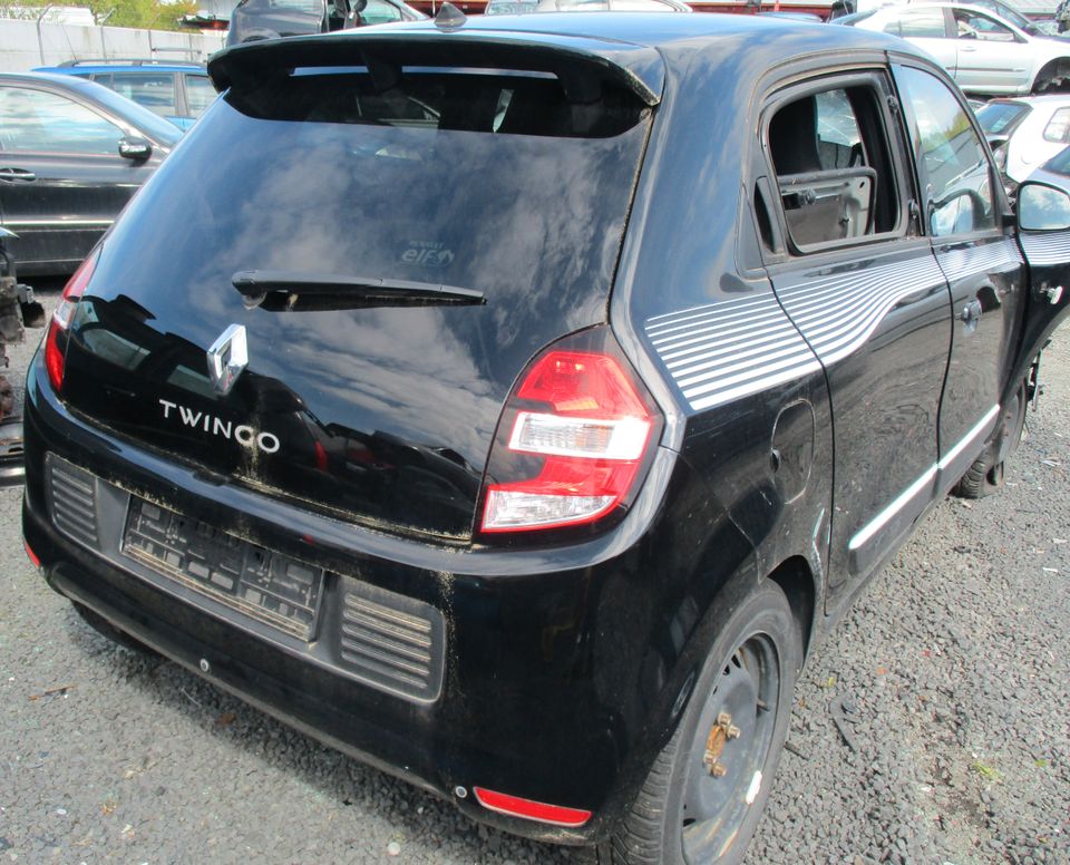 Spenderfahrzeug Renault Twingo Bj 2019 1,0l 52kW TEGNE schwarz in Waldbrunn