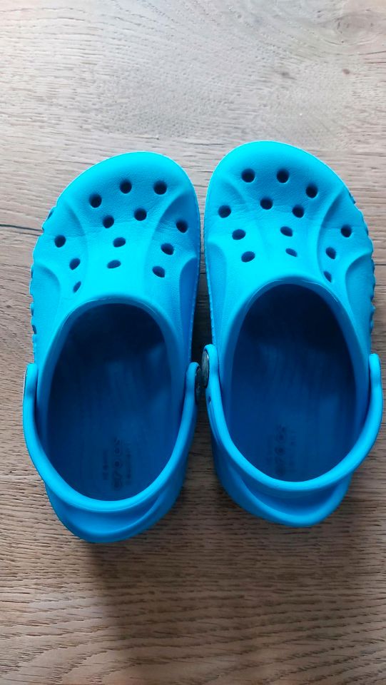 Crocs C9 25-26 blau in Pilsach