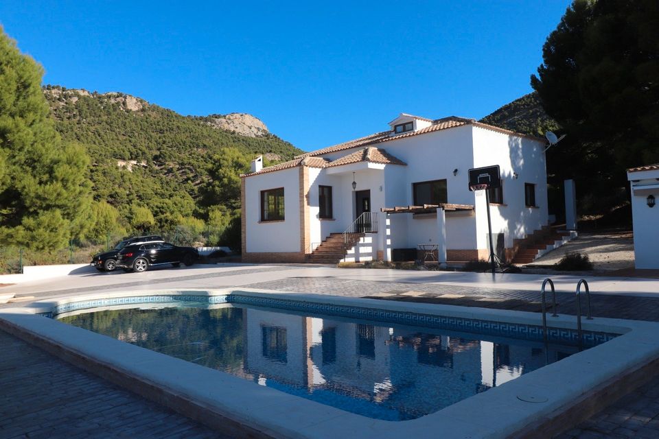 Landhaus in Castalla / Alicante mit 4 Schlafzimmern, Pool, Sommerküche und Dachterrasse, nur 40 Minuten vom Strand, Costa Blanca / Spanien in Oyten