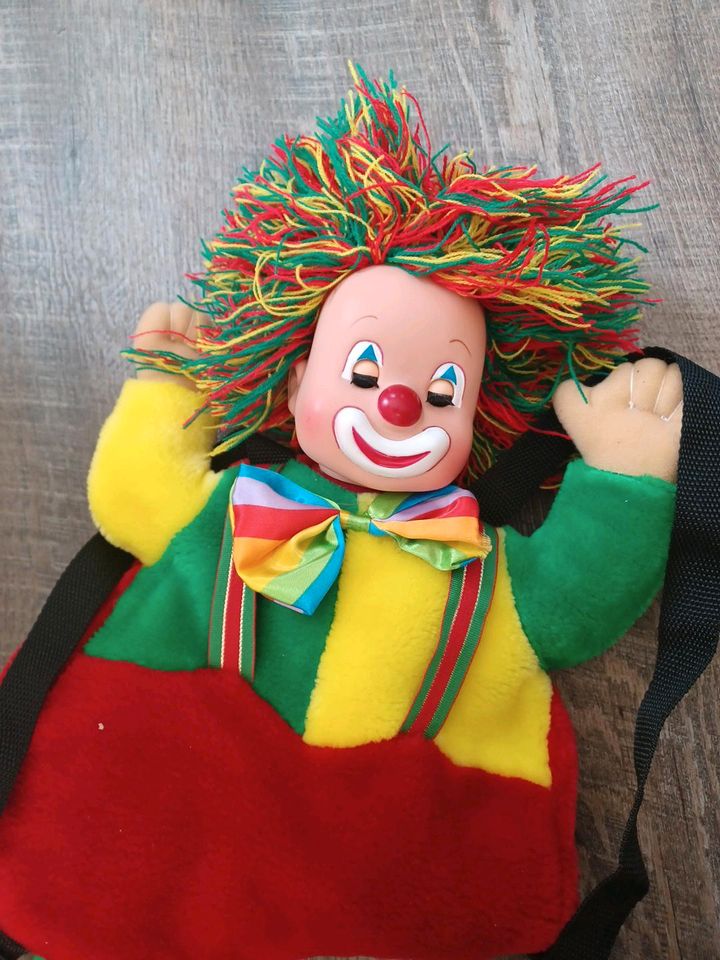 Clown Rucksack Neuwertig Karneval Kinder in Neuerburg Eifel