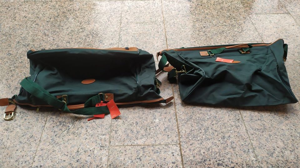 Zwei neue grüne Reisetaschen in Ludwigshafen