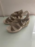 Edle Gabor Keilsandaletten / Sandalen Keilabsatz Gr 6,5 40 W. NEU Bayern - Dettelbach Vorschau