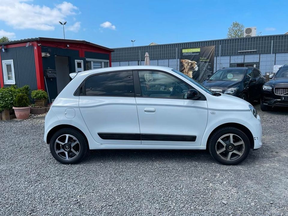 Renault Twingo Limited TÜV UND AU NEU in Lollar