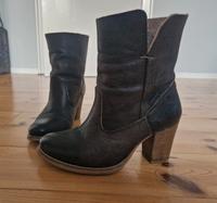 coole Stiefeletten aus Leder Berlin - Wilmersdorf Vorschau