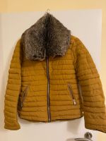 Damen Steppjacke für den Übergang von Pull&Bear Gelb Gr. L Berlin - Tempelhof Vorschau