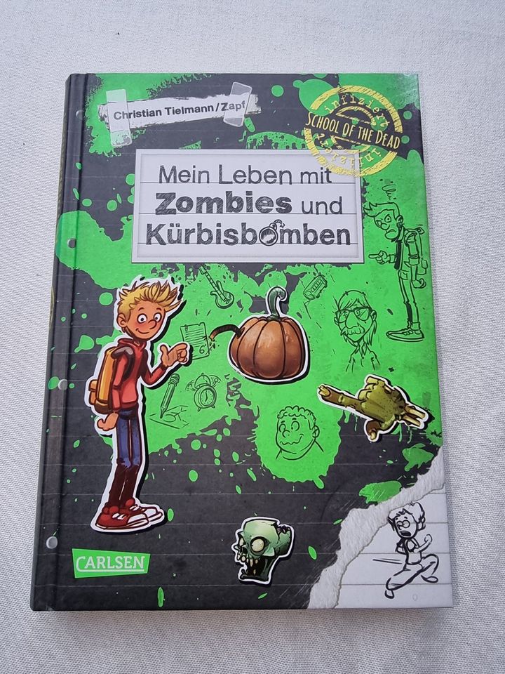 School of Dead - Mein Leben mit Zombies und Kürbisbomben in Hünxe
