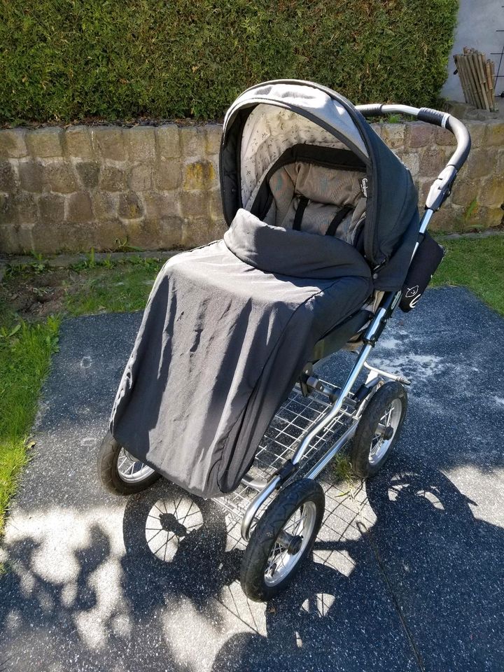 Emmaljunga Classic Kinderwagen in Syke