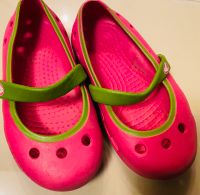 Crocs Gr. 22 Badeschuhe Badesandalen rosa Strandschuhe Schuhe Düsseldorf - Bilk Vorschau