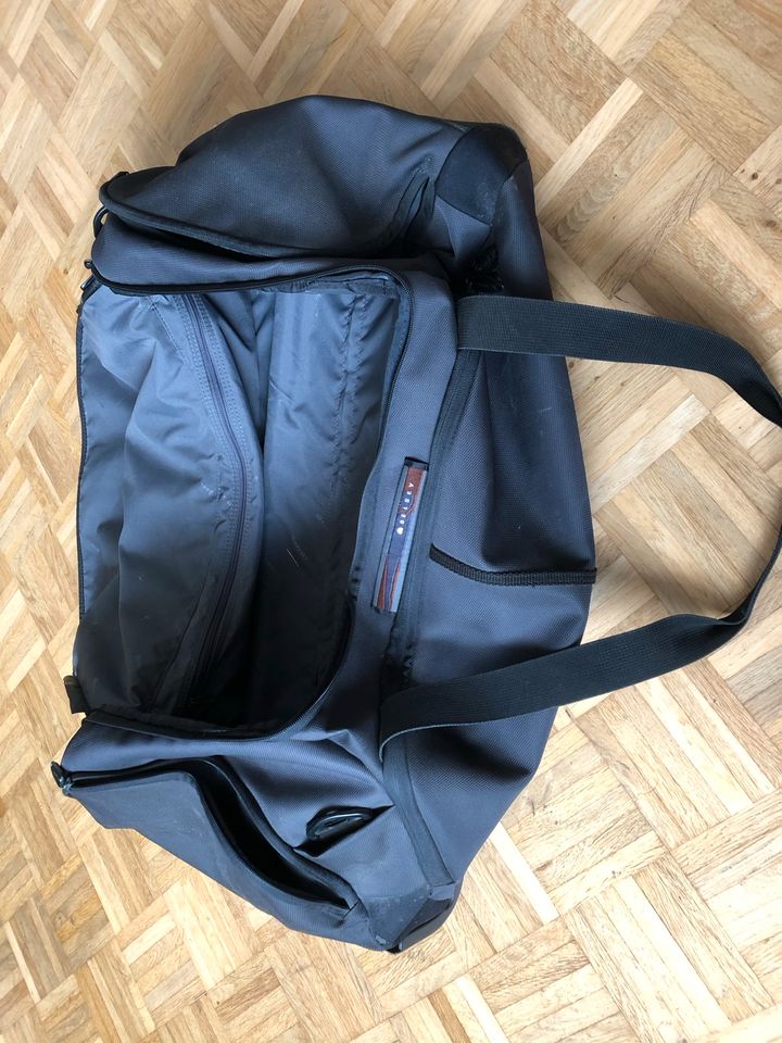 Delsey Reisetasche Trolley Weekender in Berlin