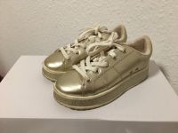 NEUw. sehr schöne ZARA Kinderschuhe/ Sneakers Silber Gr.29 Nordrhein-Westfalen - Hövelhof Vorschau
