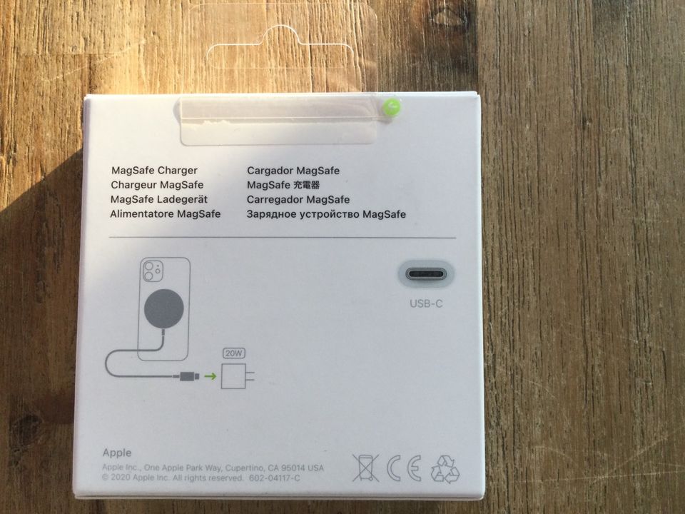 Apple MagSafe Charger NEU OVP in Windach