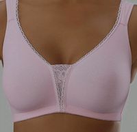 Neu Petite fleur Soft-BH Gr.80B ohne Bügel mit Spitze Dessou Bayern - Ursberg Vorschau