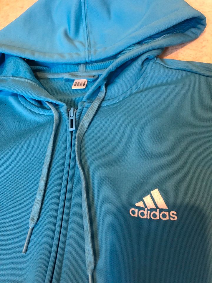 Adidas Trainingsanzug Damen Essentials S in Köln