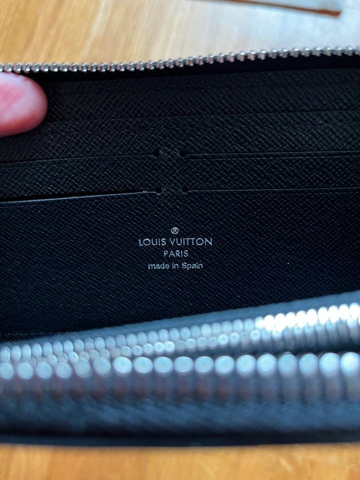 Louis Vuitton Clemence Epi Geldbörse schwarz Original + Rechnung in München